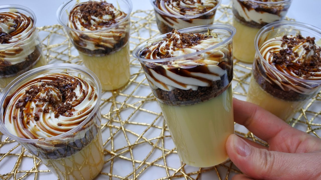 خلاصت في نهارها😍 اول تحلية رمضانية كؤوس الكراميل بالبيسكوي هاذ التحلية خبيها في عينيك 😋 خفيفة وبنينة