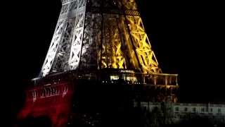 TOUR EIFFEL -BLEU BLANC ROUGE- PARIS  6 DAYS AFTER ATTACKS