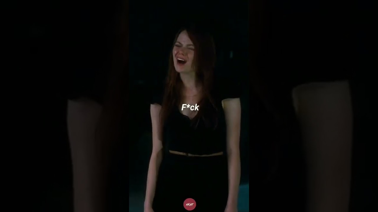 Ryan Gosling showing body 