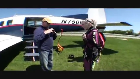 Brandi Rae's AMAZING skydiving adventure :)