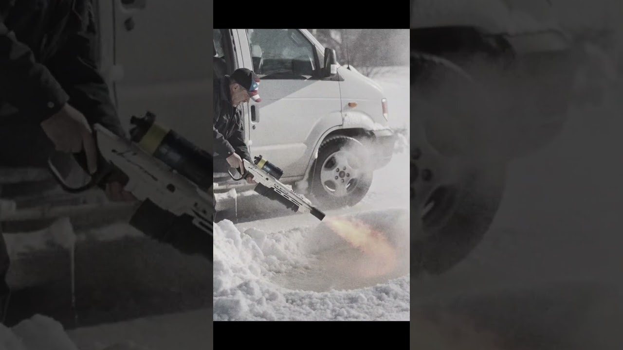 Как жители Нью-Йорка вытаскивают свои машины из снега 🔫🔥🤯 