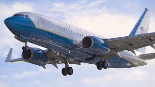 Us Air Force Boeing 737 C-40 Landing In Paris Le Bourget Airport