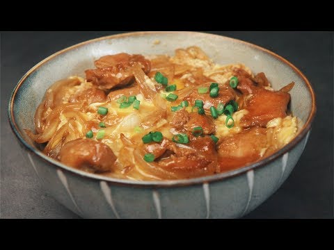 Oyakodon (Japanese chicken and egg bowl) • Kitchen Misadventures •
