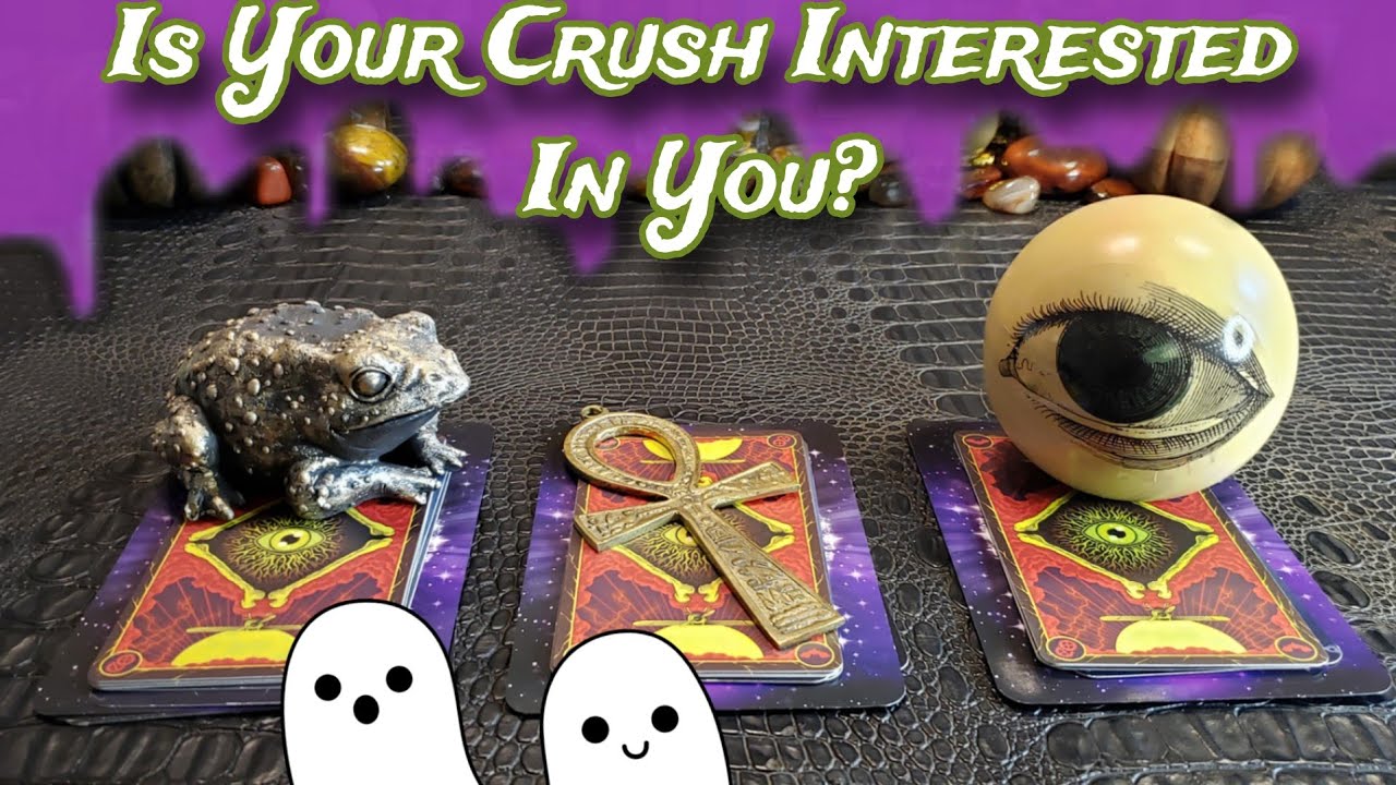 💀💚 Is Your Crush Interested In You? 💀💚 Pick A Card Love Reading 🧪🖤