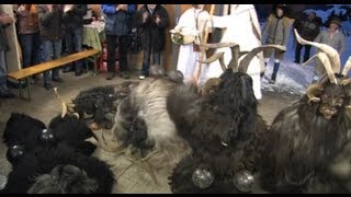 Krampuslauf: Krampus & Nikolaus in Gastein, Salzburg - Österreich / Perchtenlauf