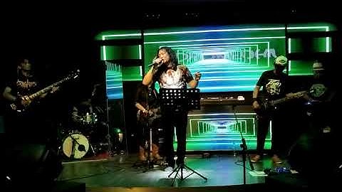ANDROMEDHA - "DOA YANG TERLUPA " LIVE CAFE MUSES SURABAYA