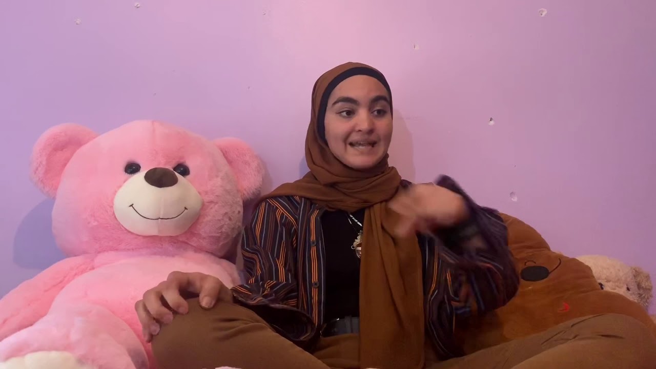 Femme émancipée?? Foulard ? Cikoiça ?