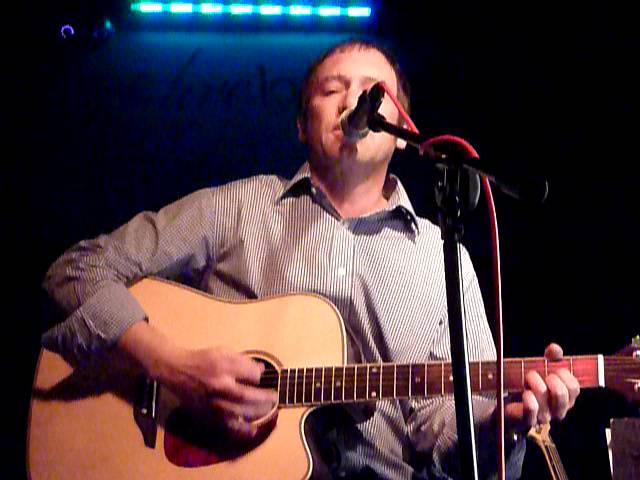 在 YouTube 上观看 Ocean Colour Scene - Foxys Folk Faced - Live Lounge Blackburn - 23/5/11