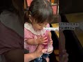 中身なくなってもひたすら吸い続ける1歳長女w #1歳児 #かわいい