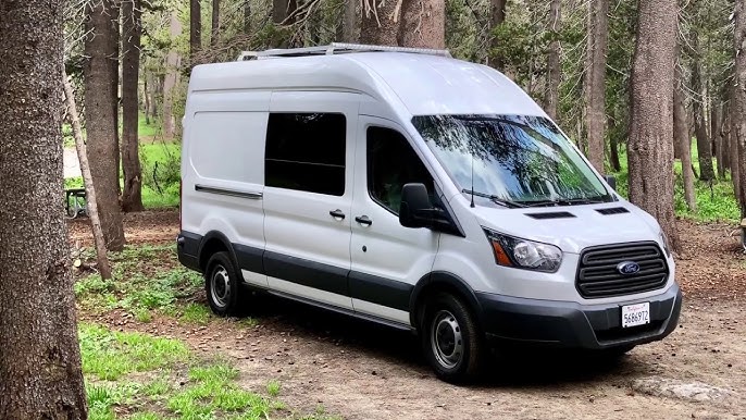 This dog-friendly custom van will make you dream of travel