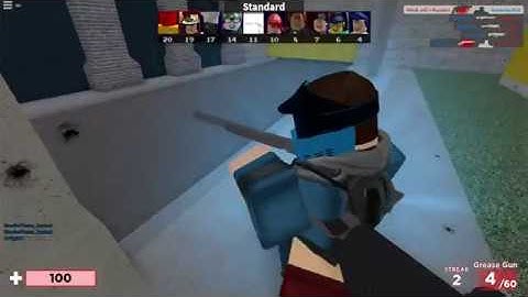 john roblox gets backstabbed in arsenal and then his voice pack calls himself stupid (REAL)
