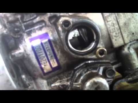 Pajer 4M40 mechanical fuel pump (Zexel) strip down - YouTube 95 land rover defender wiring diagram 
