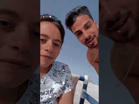 شهاب الدين و نيرة كمال في الساحل علي البحر نيرة بتخاف 