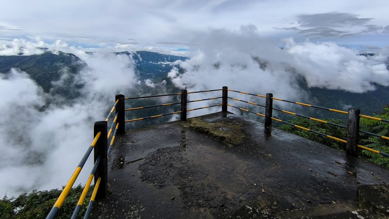 A must visit 😍 Mawrong View-Point