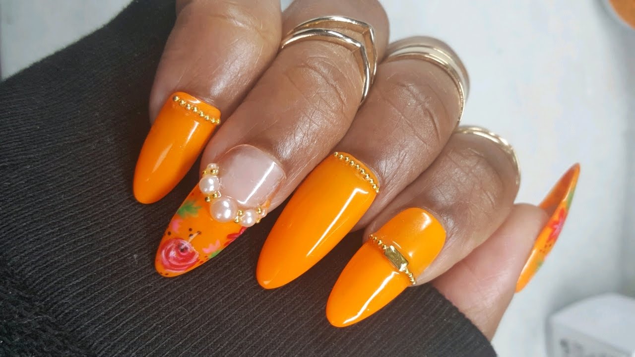 nail design with blooming gel
