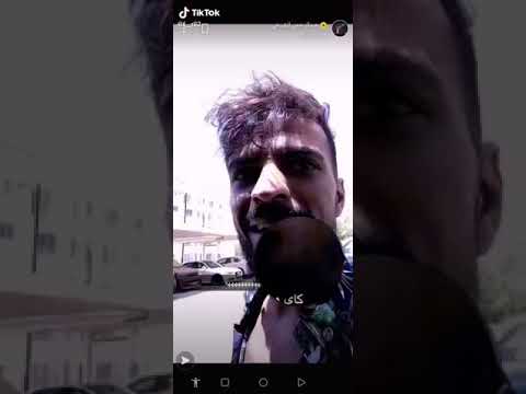 احمد البارقي يدخن