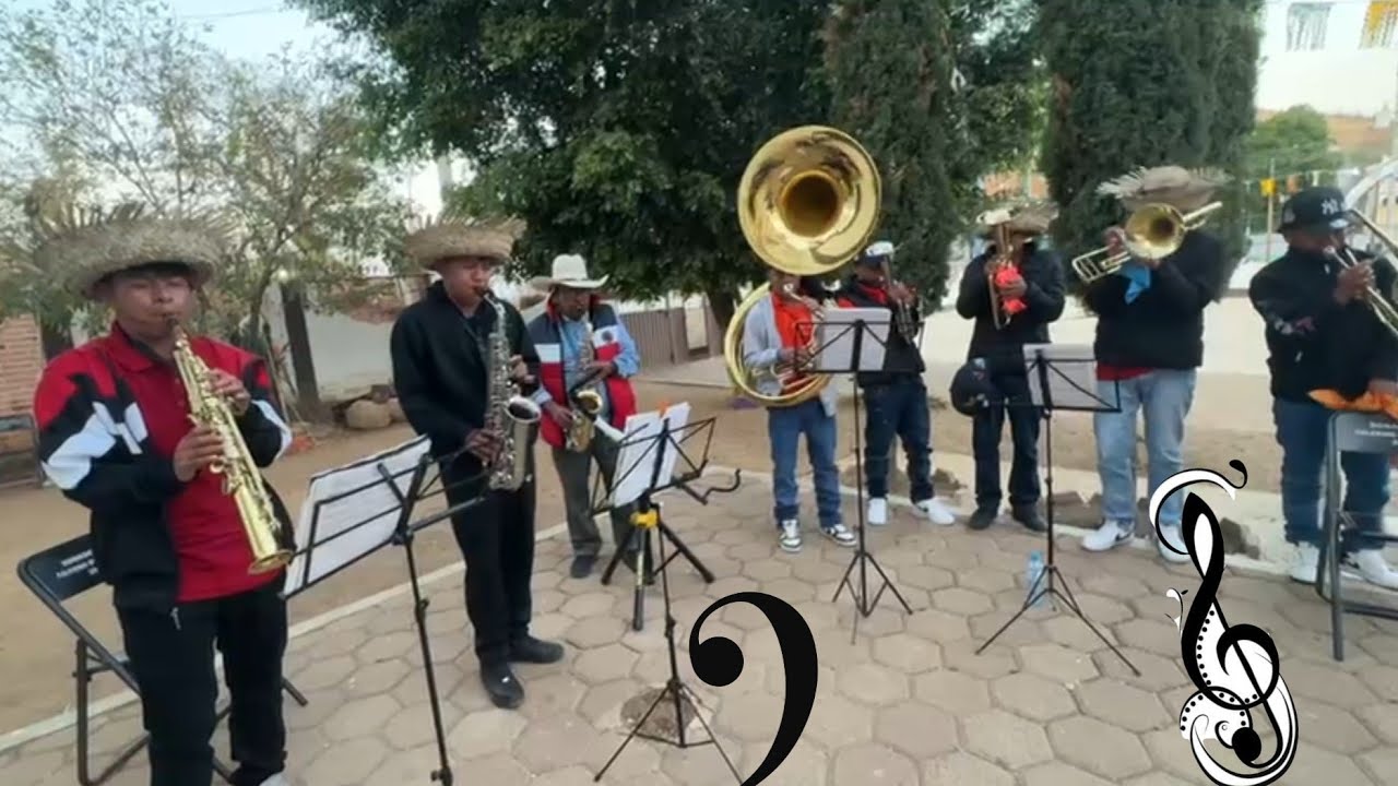 Hace Un Año Que Yo Tube Una Ilusion..Banda De San Antonio Zahuatlan