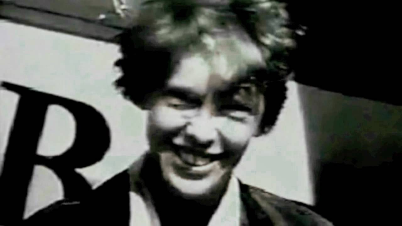 Apple founder Steve Jobs dies at 56