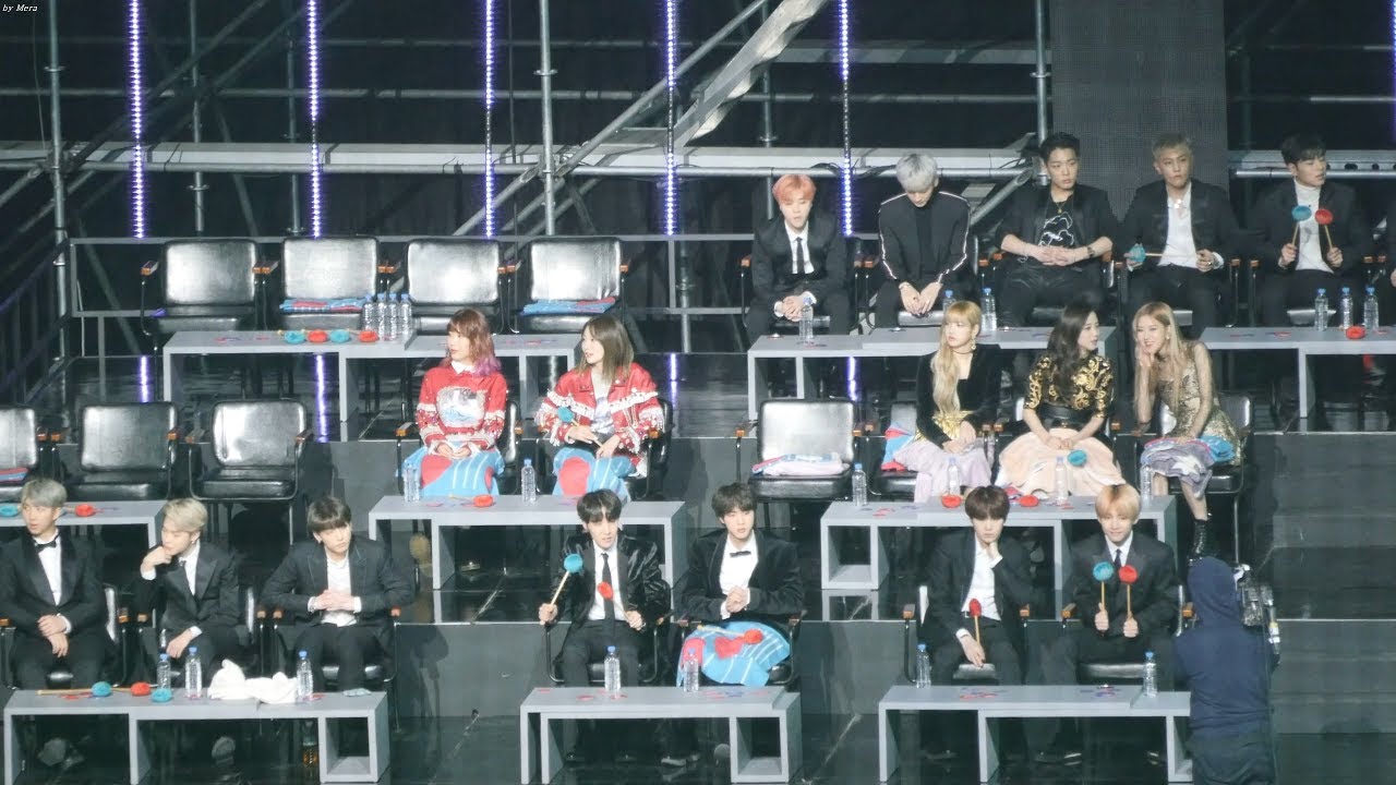 190105 블랙핑크 (BLACKPINK),방탄소년단(BTS),iKON 마마무MAMAMOO 화사 무대 Reaction  [4K]  직캠 Fancam by Mera