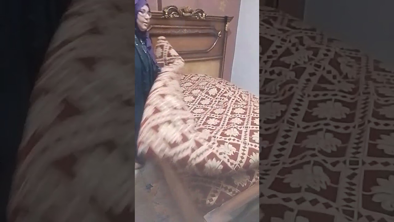 تعالو نشقلب السرير ونزلت تحته