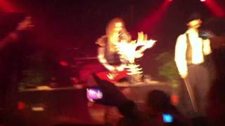 Korpiklaani - Paat Pois Tai Hirteen live