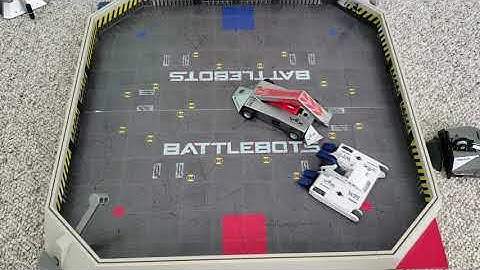 BATTLEBOTS BRONCO VS BITEFORCE
