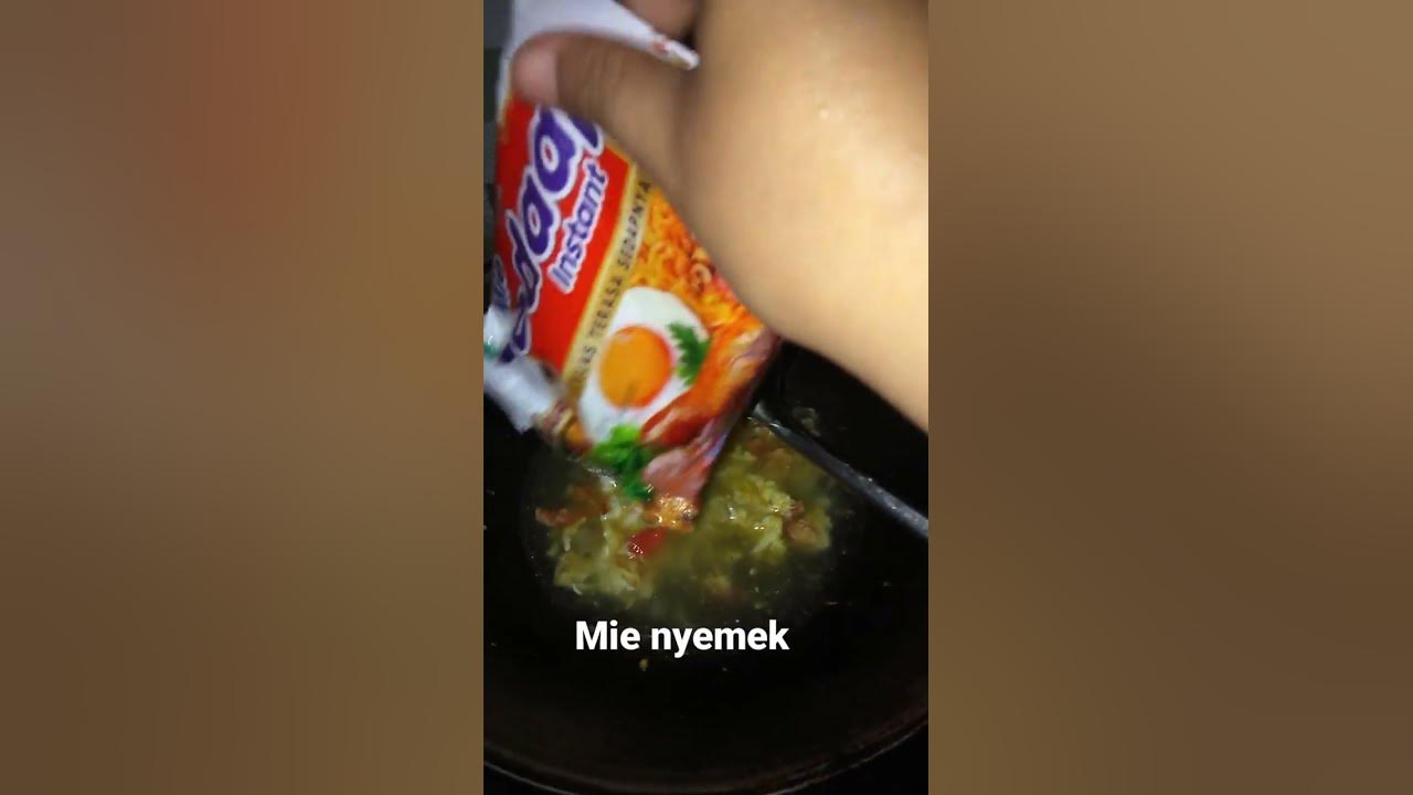 IndoMie nyemek warmindo ¦| mie sedap