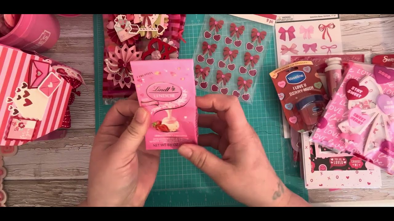 Beautiful incoming Valentine Swap From Maria Hosted by @southerncharmpaper 