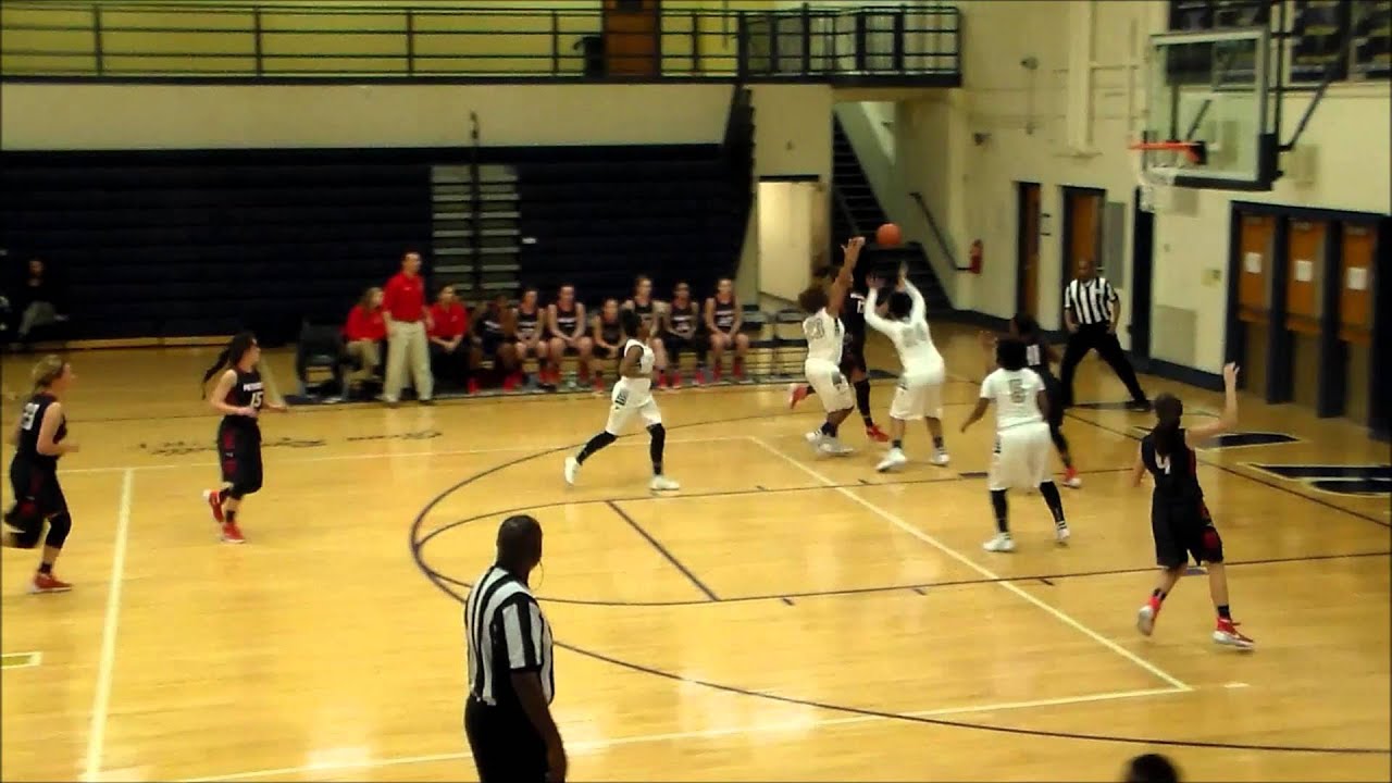 Aryna Taylor 13 / BlueJersey / Patrick Henry (Ashland) vs Varina 2015
