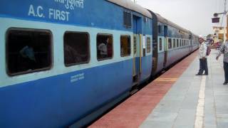 Haripriya Express Departs Kolhapur Chhatrapati Shahu Maharaj Terminus