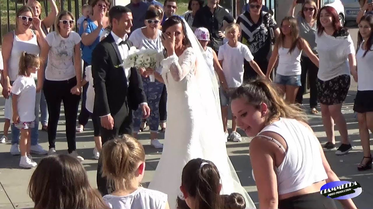 Sorpresa balletto bambini per gli sposi