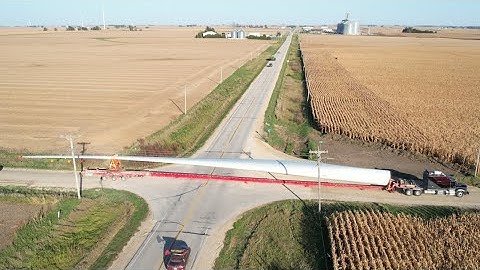 NEW IOWA WIND FARM DRONE VIEWS AND OVERSIZE LOADS! FAST UNION PACIFIC ACTION WITH TRAIN MEET!