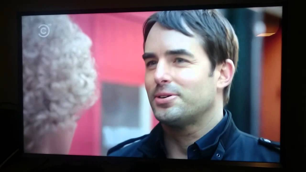 Samsung 2015 UHD TVs awful lipsync! YouTube