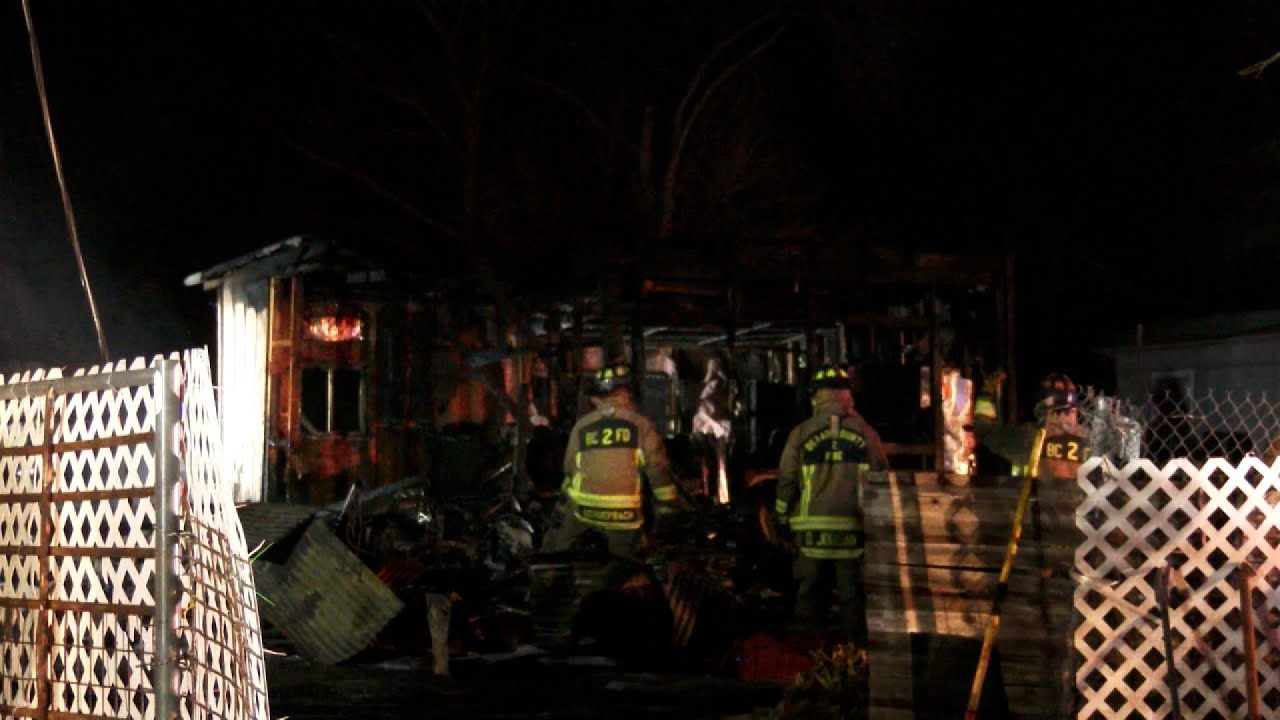 8 people displaced after massive trailer fire in Elmendorf, fire officials say