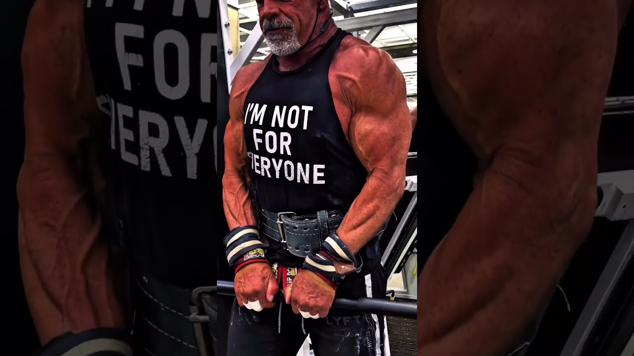 Close grip shrugs in the Smith machine are a great way to lock in the traps for maximum contraction