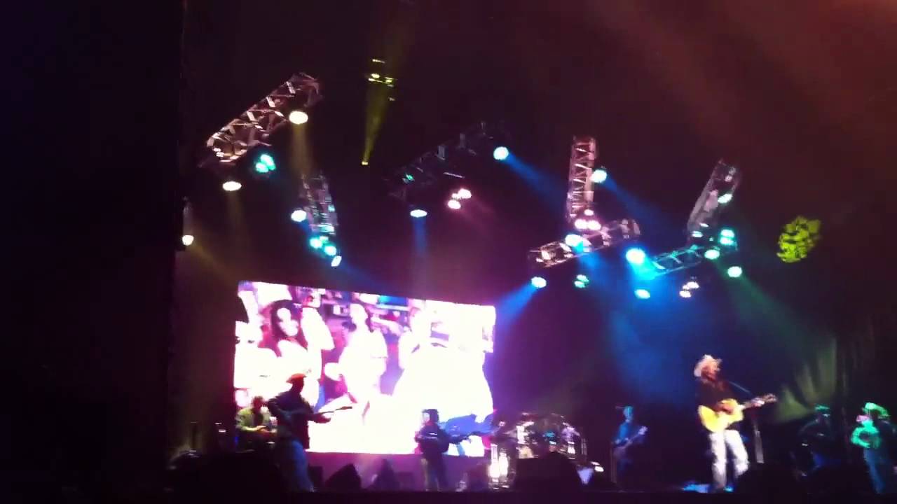 alan jackson long way to go alan jackson quot long way to go quot live eskilstuna sweden alan jackson long way to go alan jackson quot long way to go quot live eskilstuna sweden