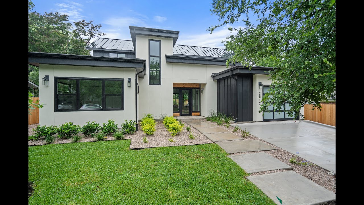 Austin Home builder | 2512 Friar Tuck Ln | St. Edwards 78704 | $1,749,990