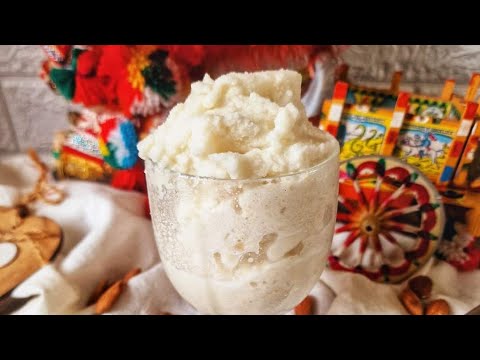 GRANITA ALLE MANDORLE IN GELATIERA