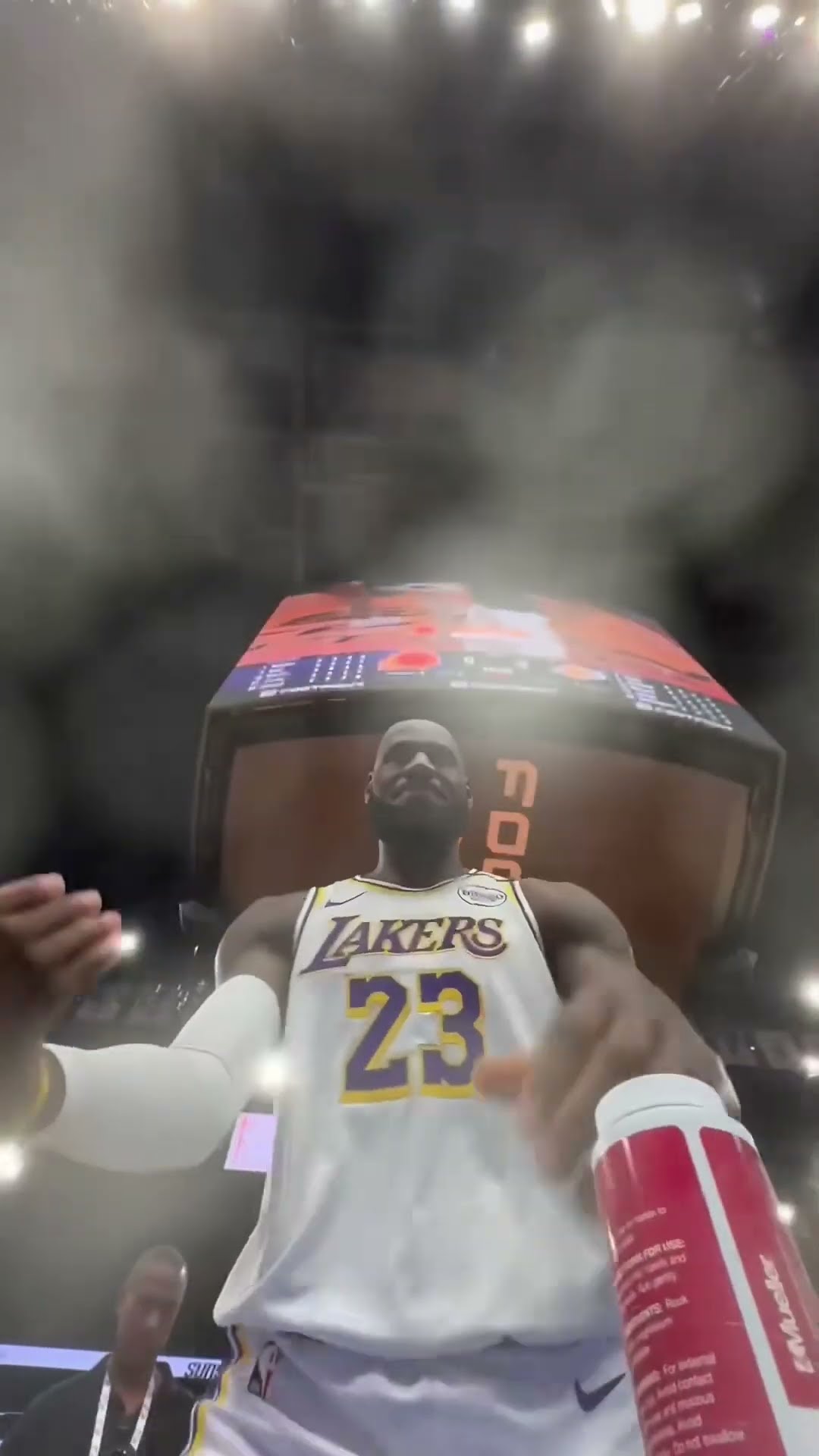 LeBron's chalk toss is ICONIC ? (via @lakers/TT)