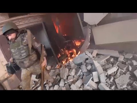 Ukrainian Soldiers Escaping House Engulfed In Flames After Coming Under Attack