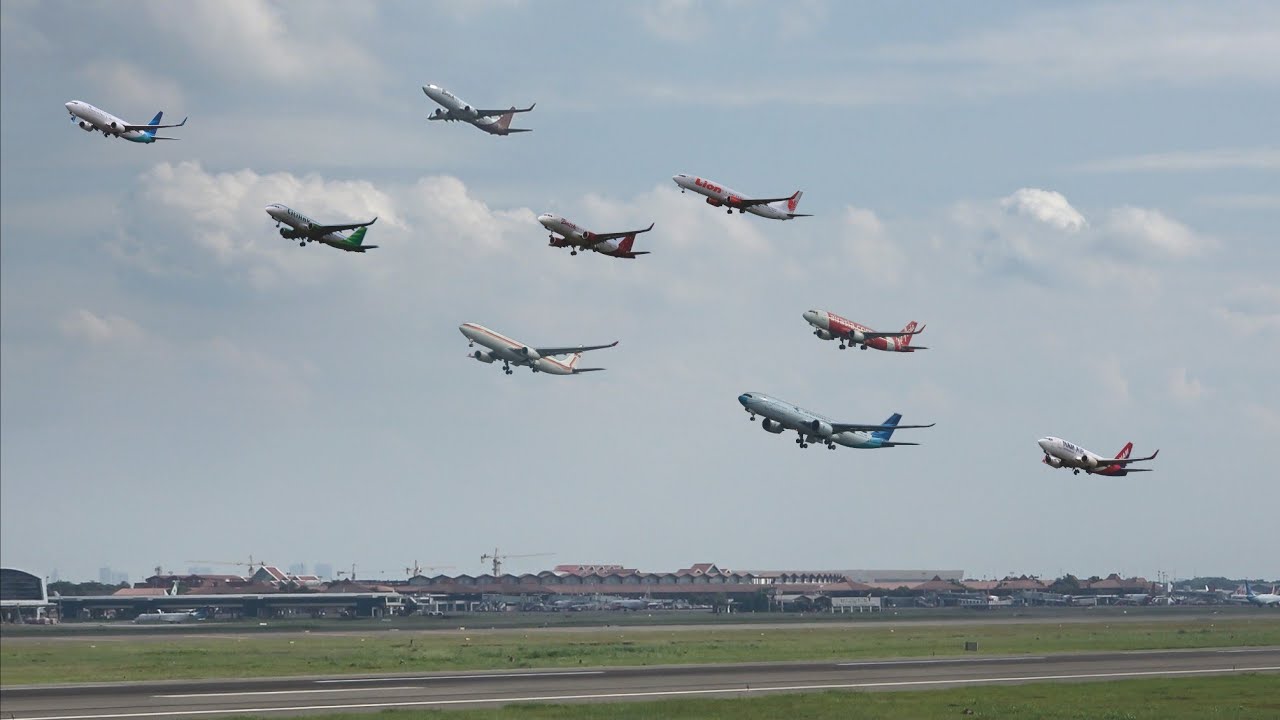 Nonton Pesawat Terbang Antri Take Off Bandara Soekarno-Hatta Jakarta, Plane Spotting 2021