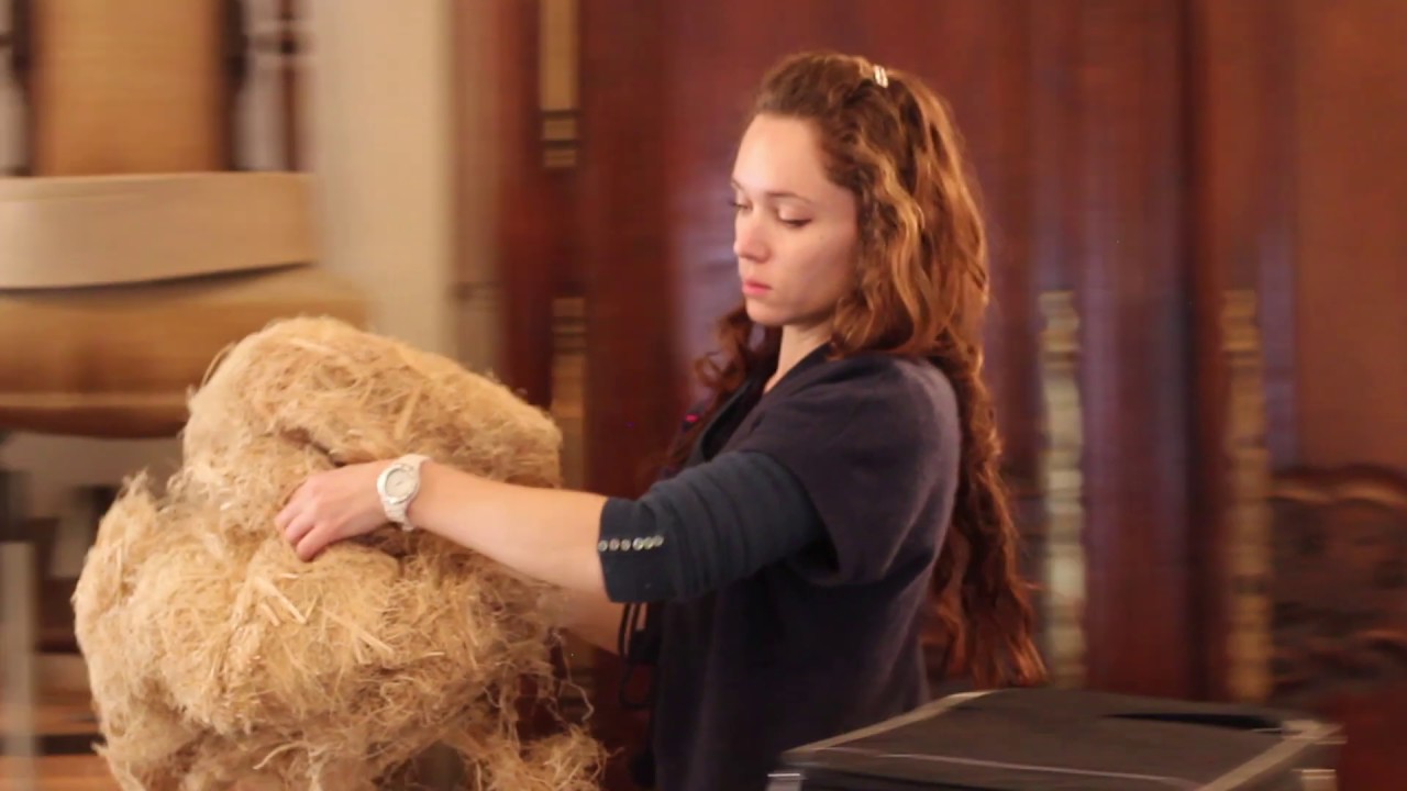Juliette, tapissier d'ameublement chez Écoute Bergère