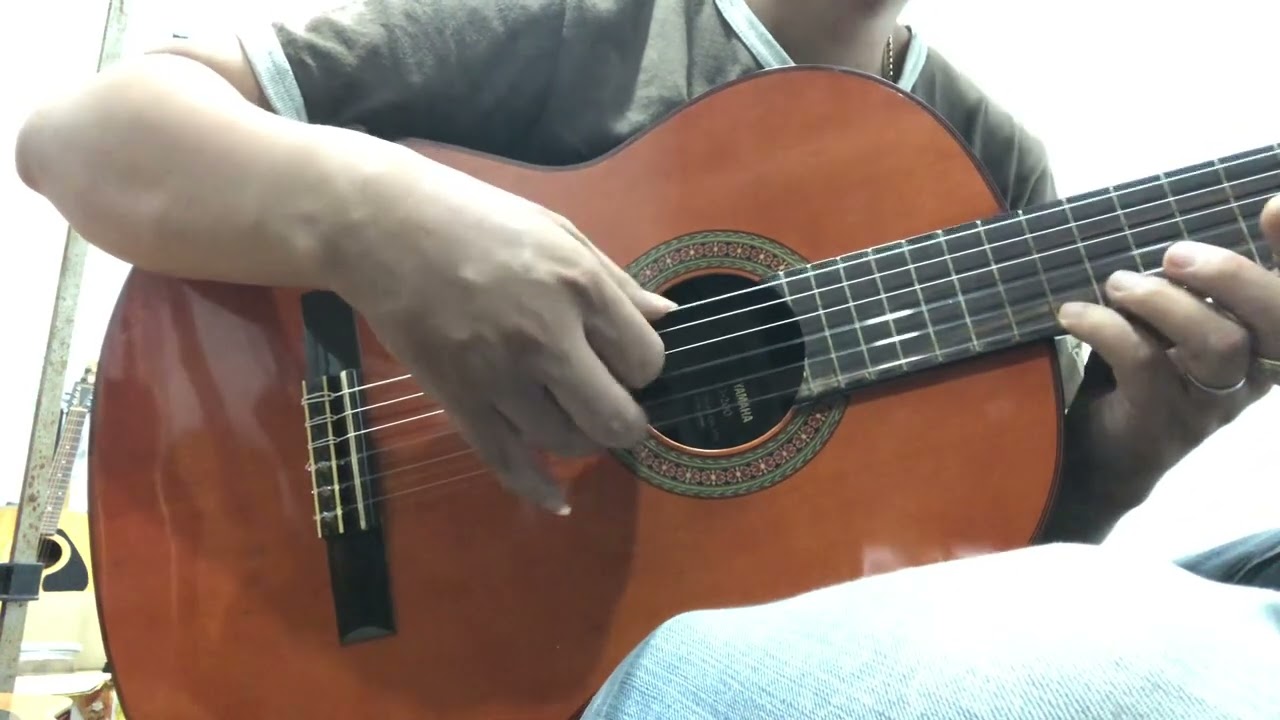 YAMAHA g200 - YouTube