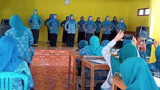 Lagu Three Ends (3 Ends) oleh PKK Desa Mekarsari