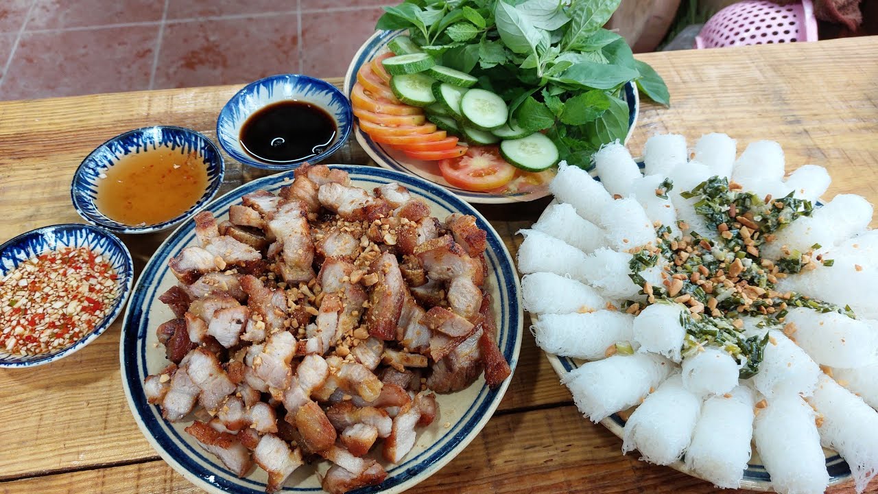 Ba rọi nướng muối ớt. THỊT NƯỚNG BÁNH HỎI - Bin Đen & Family # 22 - YouTube