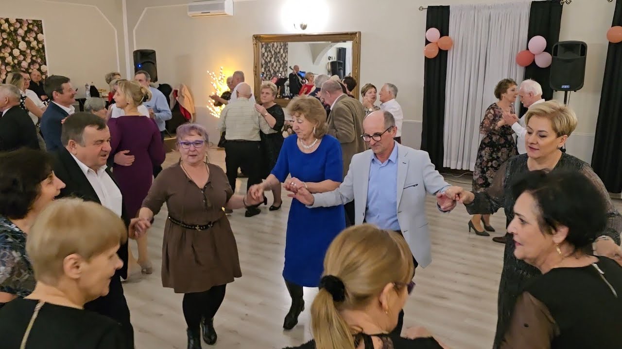 8 lutego 2025 RELACJA NA ŻYWO! Kółeczko wiernych fanów Kapeli - pięknie się integrują w tańcu!