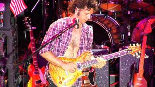 Dweezil Zappa Plays Zappa - Yellow Snow / Pick Me I&#39;m Clean live Hampton Beach, NH