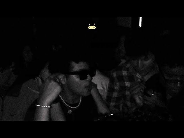 Watch Durai - Fire (Video Oficial) on YouTube