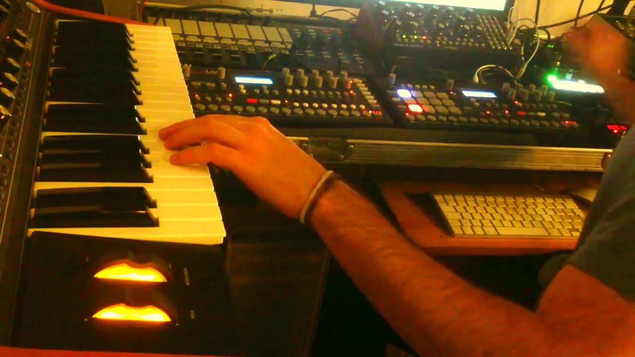 Moog & Elektron Machines Sounds ( Fluize Demo ) Sub 37 Rytm Mother 32 a4 and friends