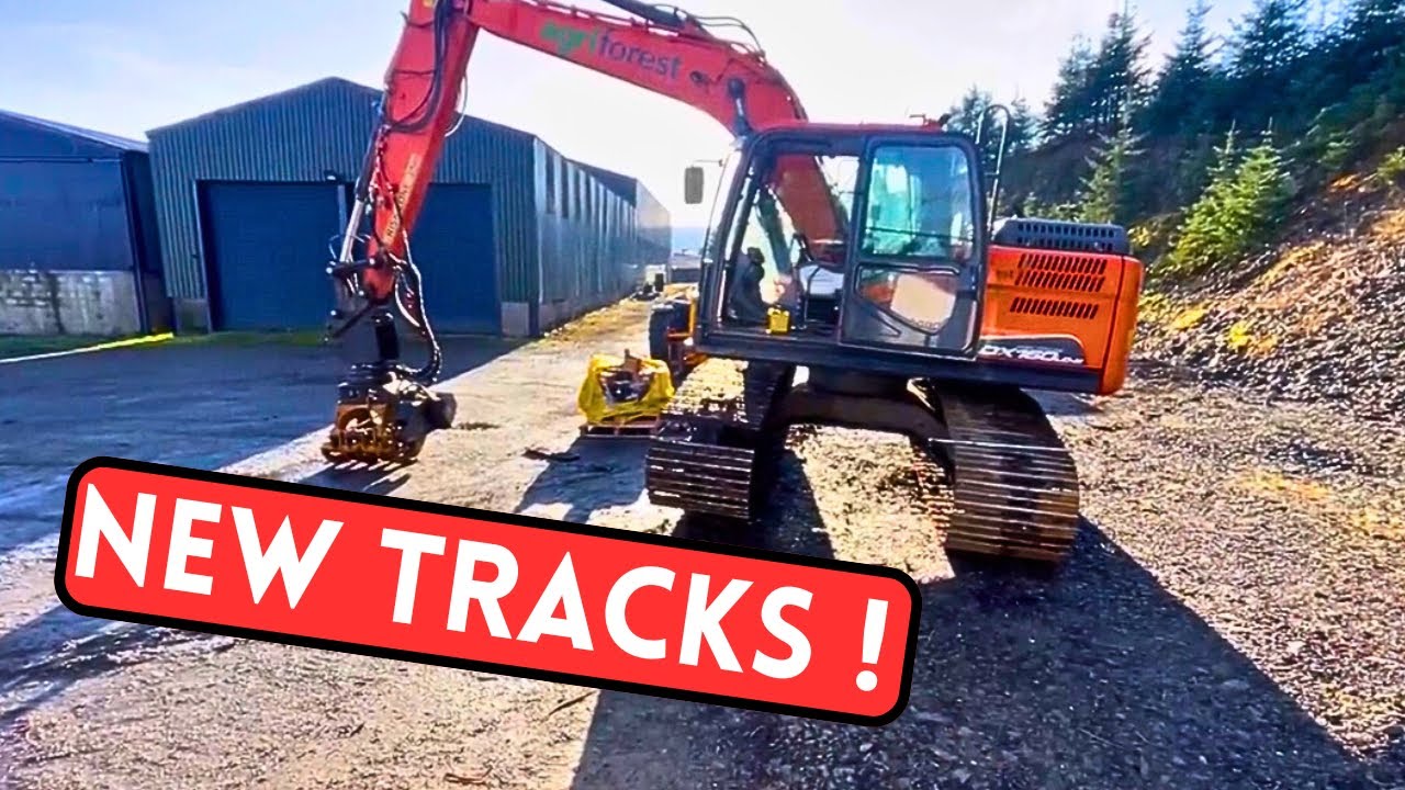 From 2 years ago ! This was a long day / how I change track chains and sprockets 